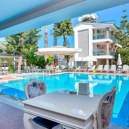Clover Magic Altinkum Park Hotell Side
