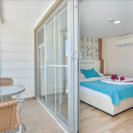 Clover Magic Altinkum Park מלון 3*