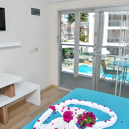 Hotel Clover Magic Altinkum Park