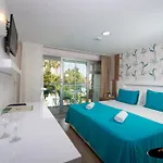 Clover Magic Altinkum Park 酒店