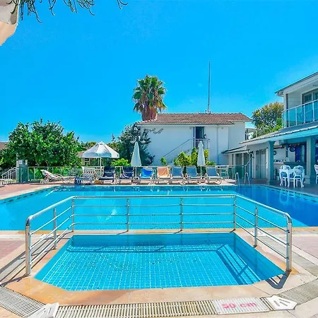 Clover Magic Altinkum Park Ξενοδοχείο