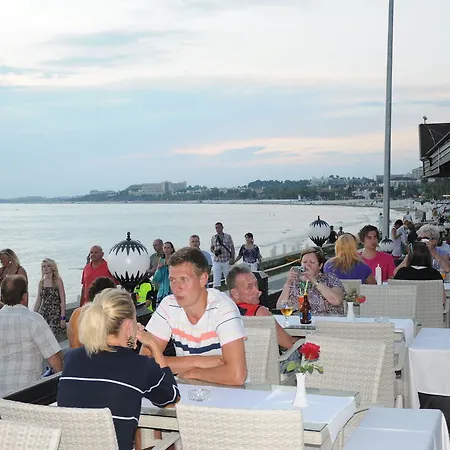 Clover Magic Altinkum Park ホテル