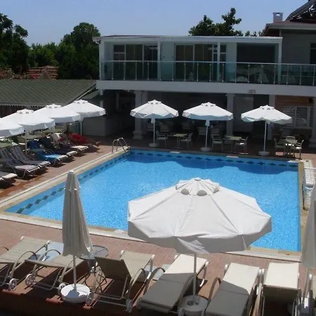 מלון Clover Magic Altinkum Park 3*