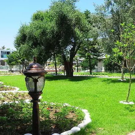 מלון Clover Magic Altinkum Park