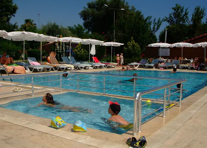 Hotel Clover Magic Altinkum Park 3*