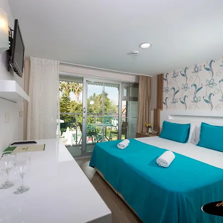 Clover Magic Altinkum Park Отель