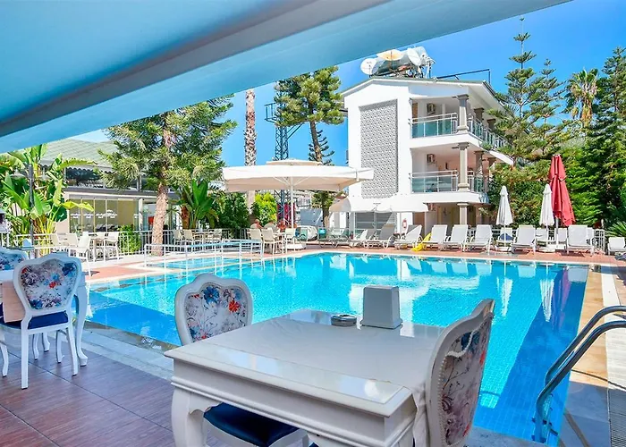 Clover Magic Altinkum Park Hotel Side