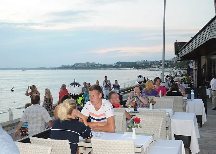 Clover Magic Altinkum Park Hotel