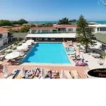 Clover Magic Altinkum Park فندق 3*