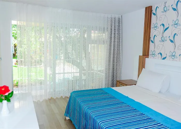 Clover Magic Altinkum Park Side