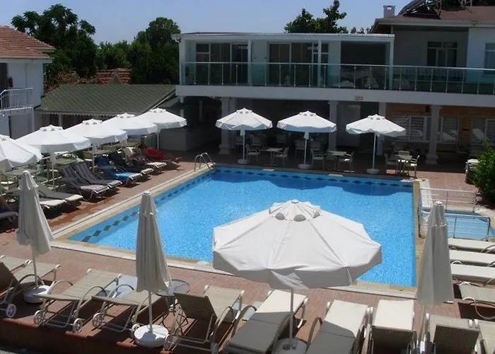 호텔 Clover Magic Altinkum Park 3*